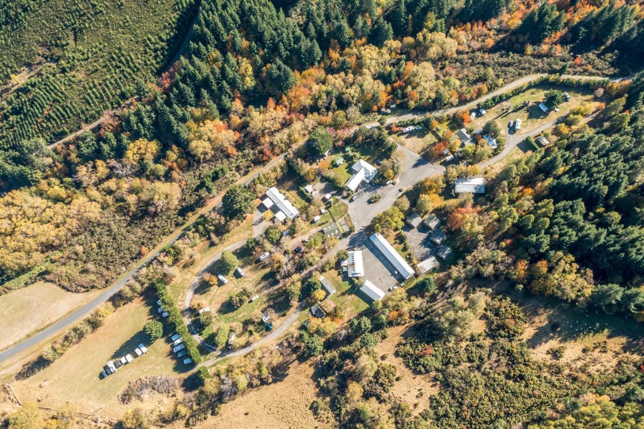 האנמר ספרינגס Alpine Adventure Holiday Park מראה חיצוני תמונה