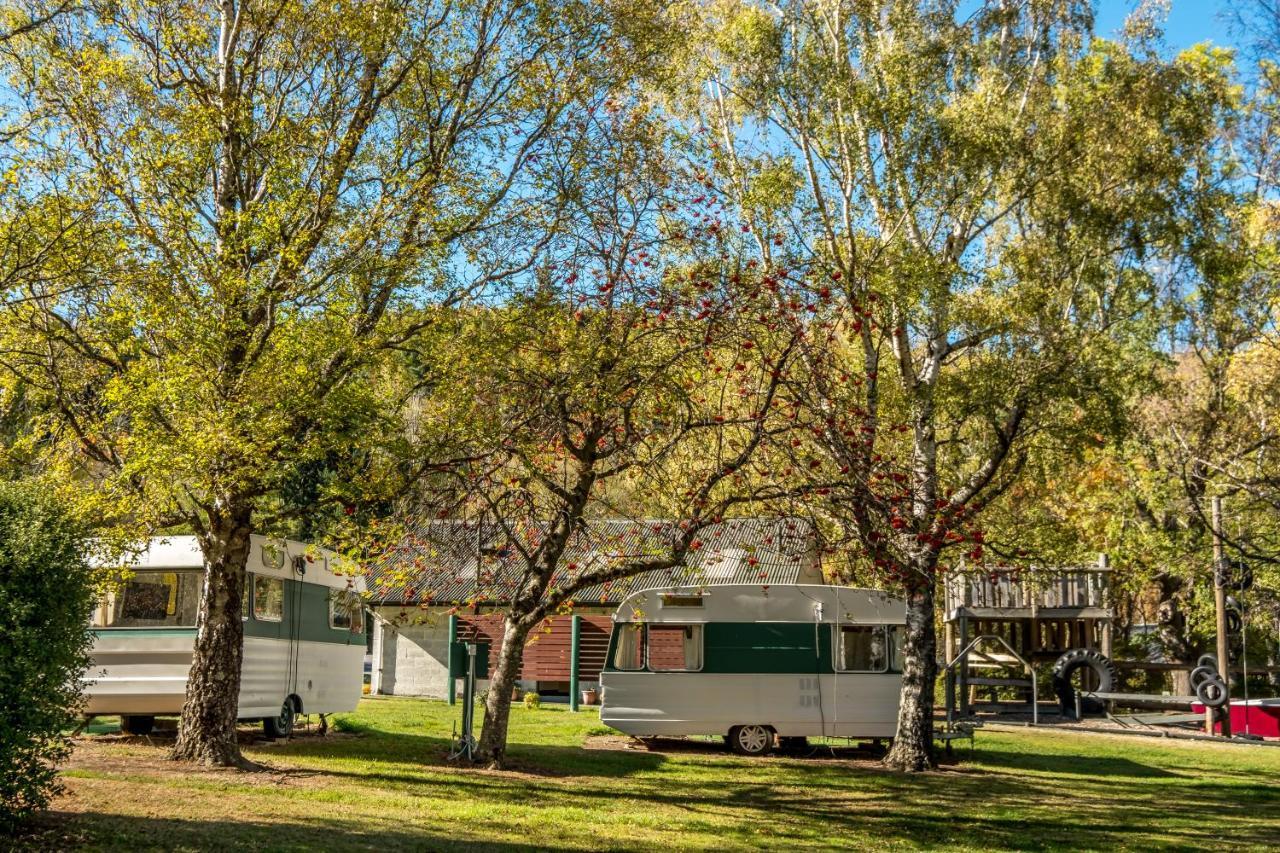 האנמר ספרינגס Alpine Adventure Holiday Park מראה חיצוני תמונה