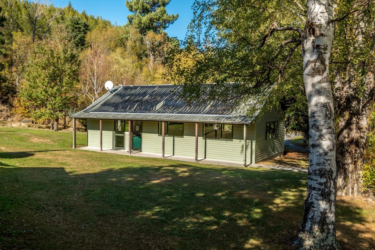 האנמר ספרינגס Alpine Adventure Holiday Park מראה חיצוני תמונה