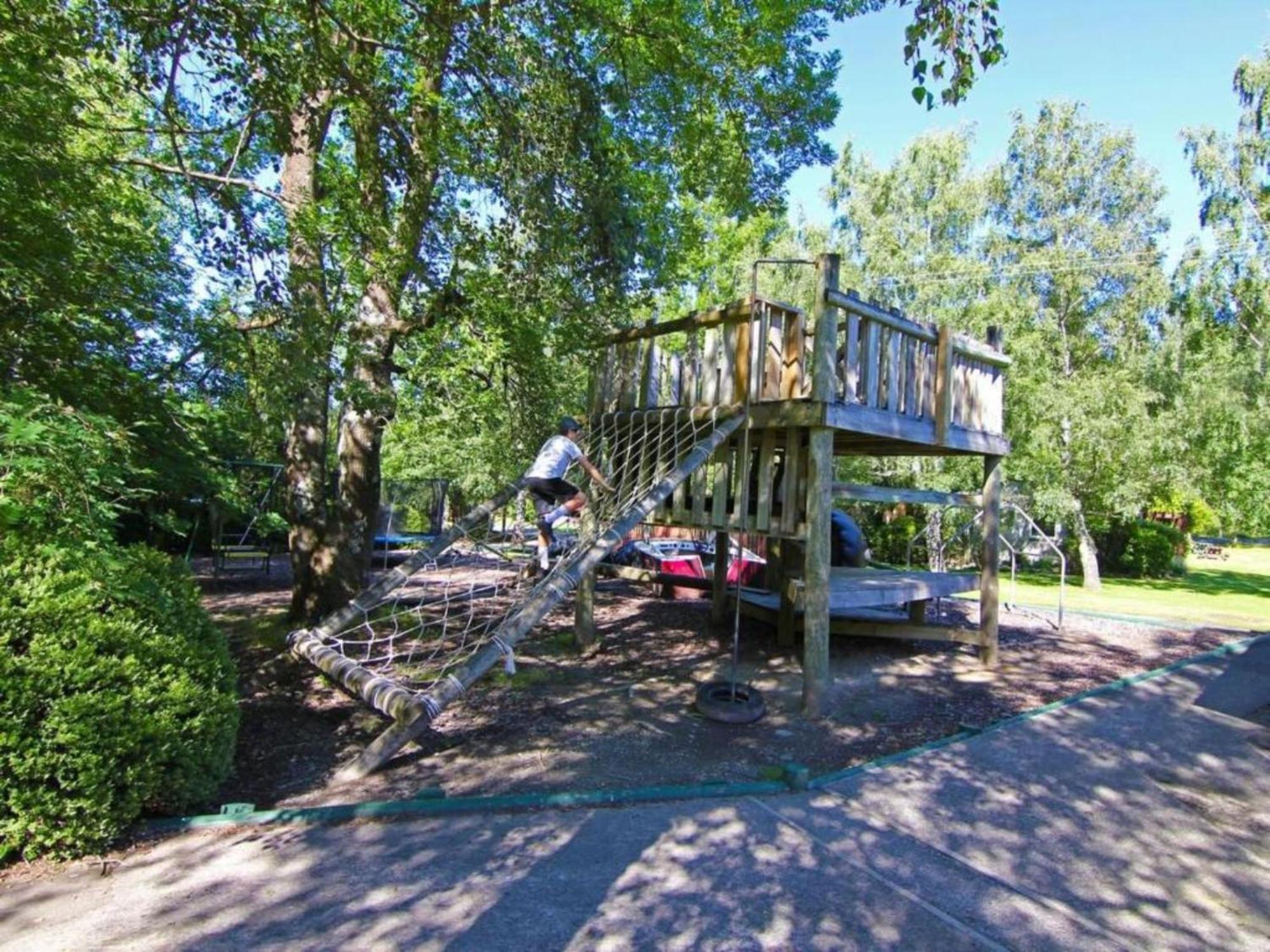 האנמר ספרינגס Alpine Adventure Holiday Park מראה חיצוני תמונה