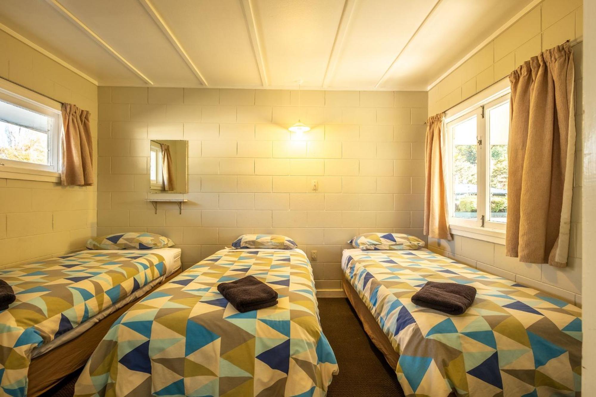 האנמר ספרינגס Alpine Adventure Holiday Park מראה חיצוני תמונה