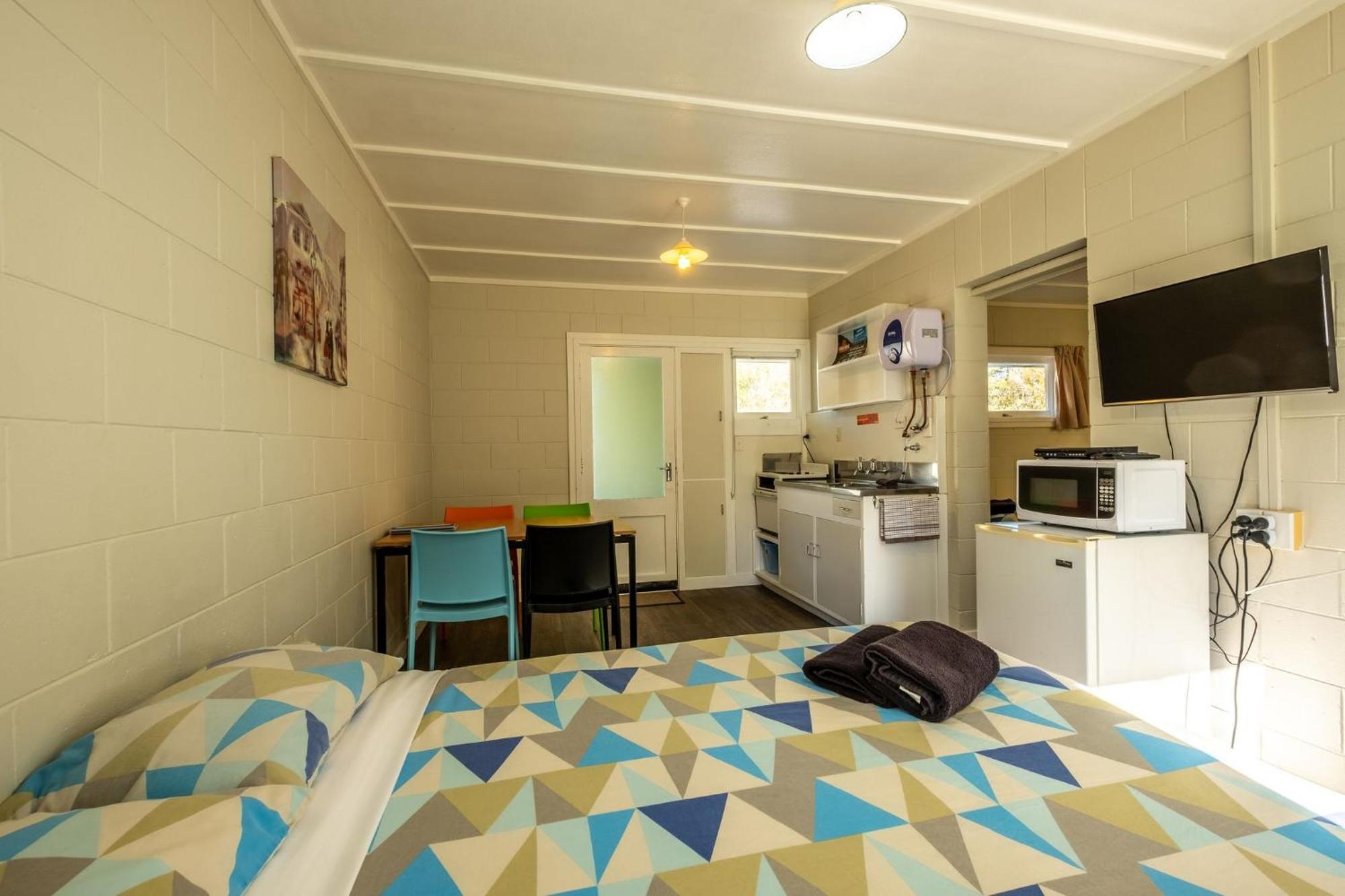 האנמר ספרינגס Alpine Adventure Holiday Park מראה חיצוני תמונה