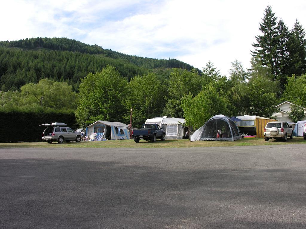 האנמר ספרינגס Alpine Adventure Holiday Park מראה חיצוני תמונה